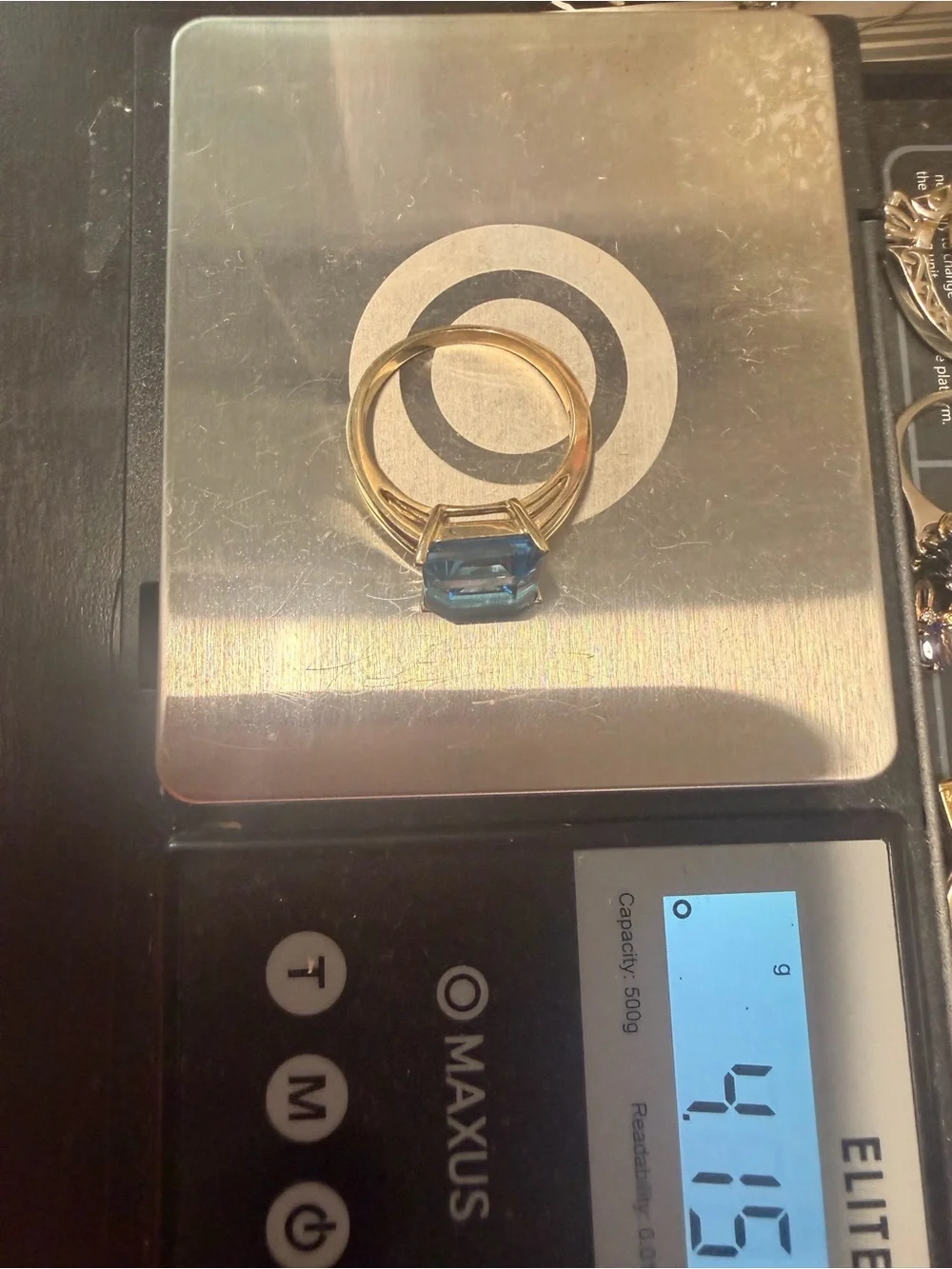 10k Yellow Gold Blue Topaz Ring Size 8